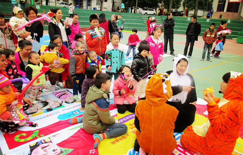 “大手牽小手，你我共成長(zhǎng)”----嬰智貝佳南寧園走進(jìn)邕武東社區(qū)