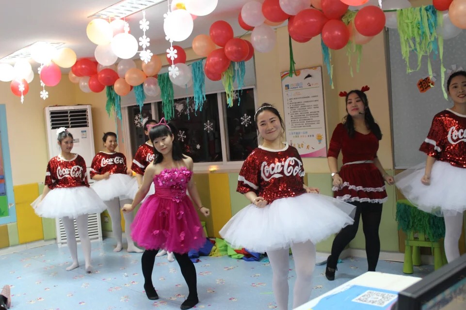 嬰智貝佳莘莊園：等雪的天，讓我們回味下那有故事的圣誕節(jié)